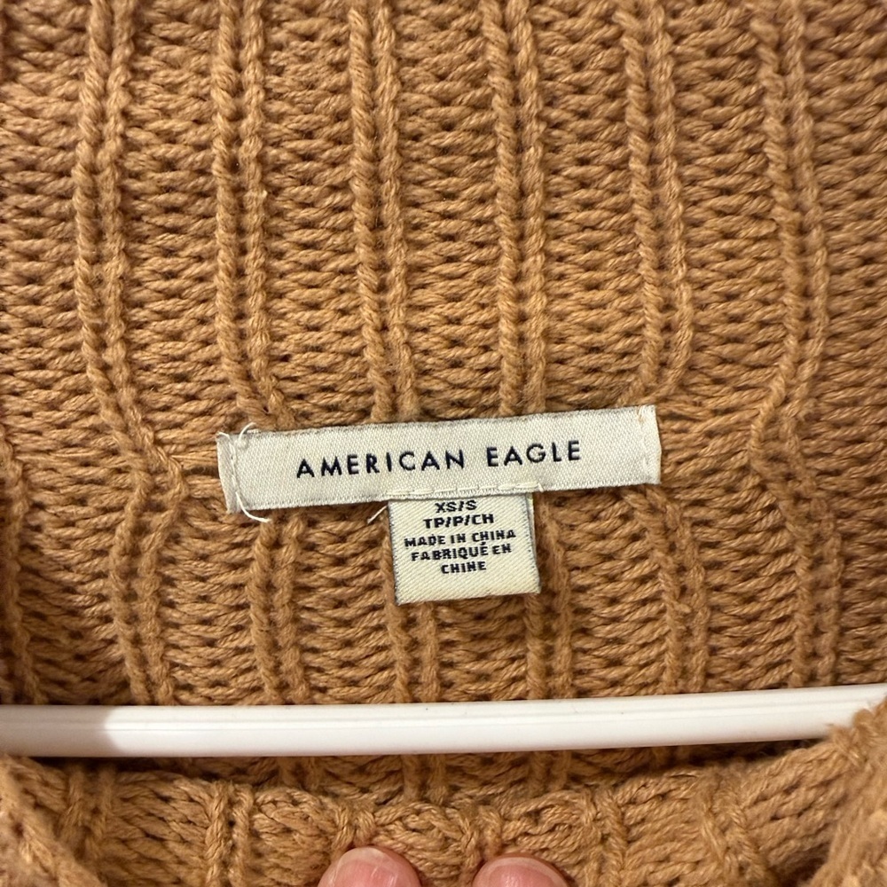 American Eagle Sweater - Picture 3 of 8